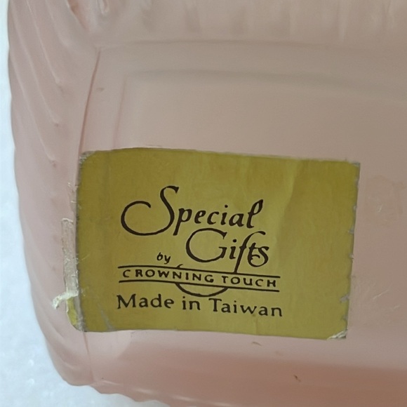 VTG Special Gifts by Crowing Touch pink frosted glass perfume oil bottle - Picture 4 of 6